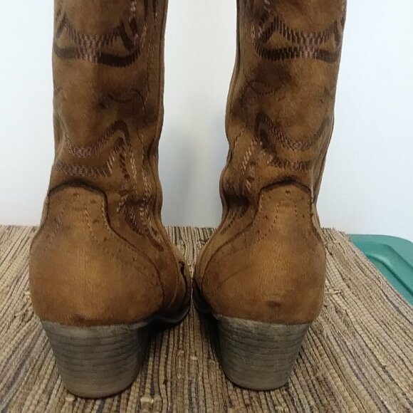 Women's "Sugar Tammy" Brown Faux Suede Boots Size 8.5M - Picture 5 of 13